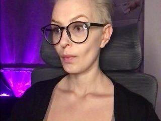OhMyKosh Porn Show