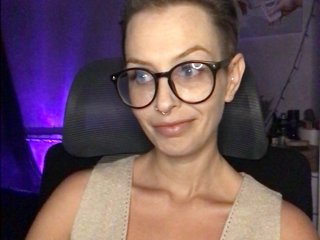 OhMyKosh Porn Show