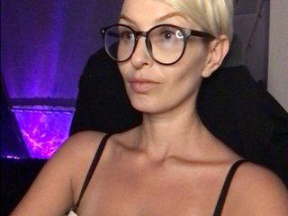 OhMyKosh Porn Show