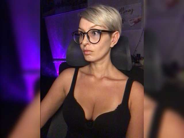 AlikBlack live cam on BongaCams