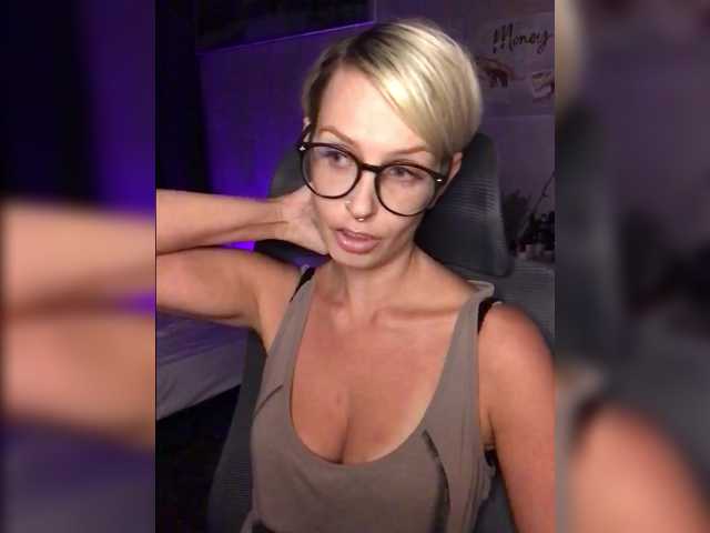 AlikBlack live cam on BongaCams