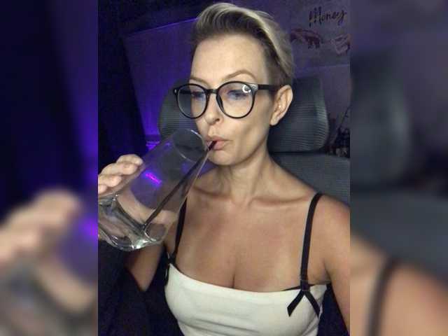 AlikBlack live cam on BongaCams