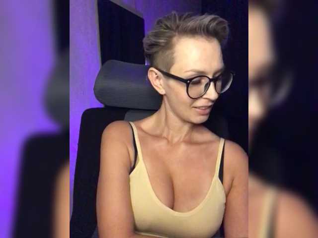AlikBlack live cam on BongaCams
