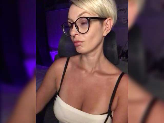 AlikBlack live cam on BongaCams