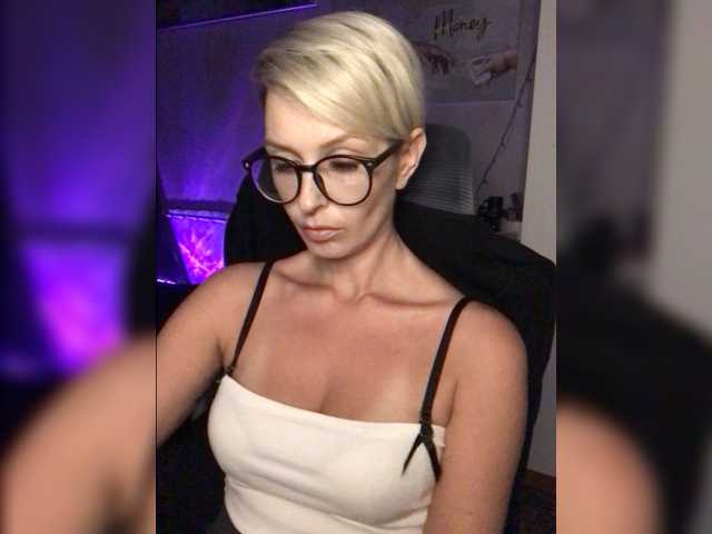 AlikBlack live cam on BongaCams
