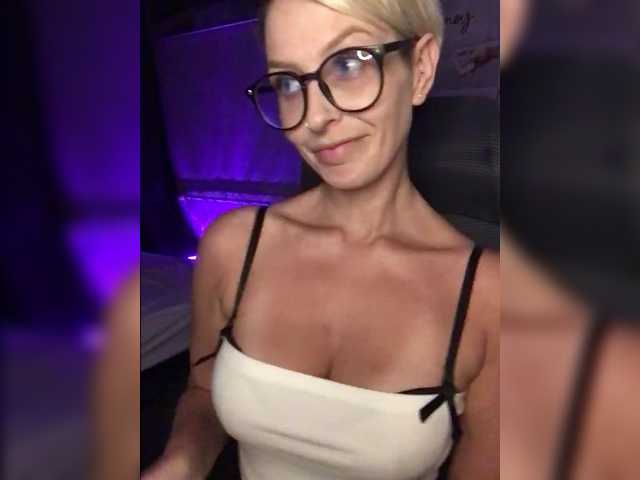 AlikBlack live cam on BongaCams