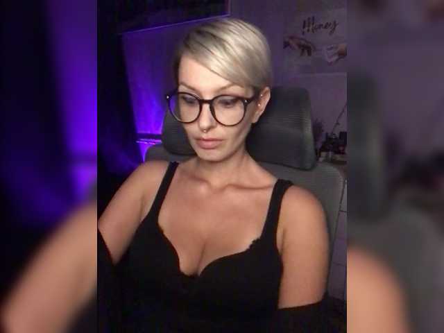 AlikBlack live cam on BongaCams