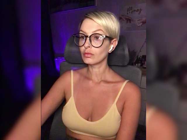 AlikBlack live cam on BongaCams