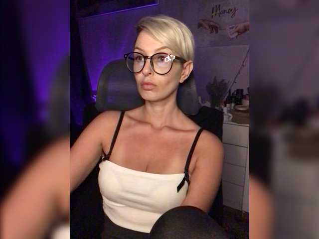 AlikBlack live cam on BongaCams