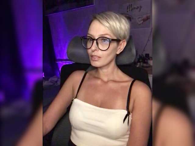 AlikBlack live cam on BongaCams