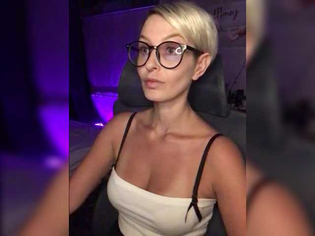 AlikBlack live cam on BongaCams