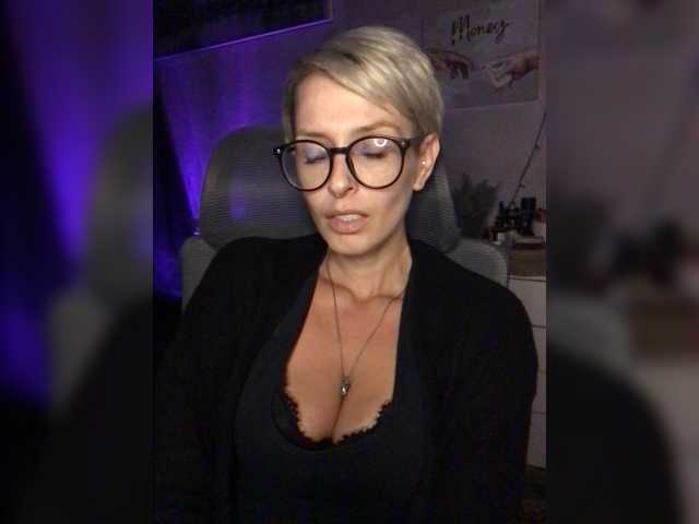 AlikBlack live cam on BongaCams