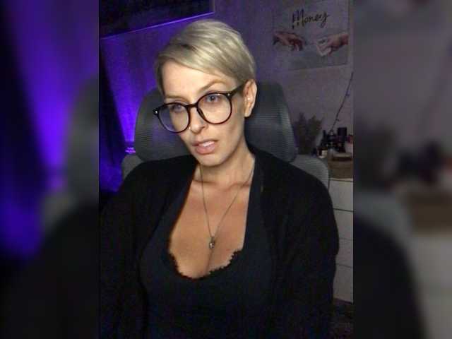 в попе у AlikBlack