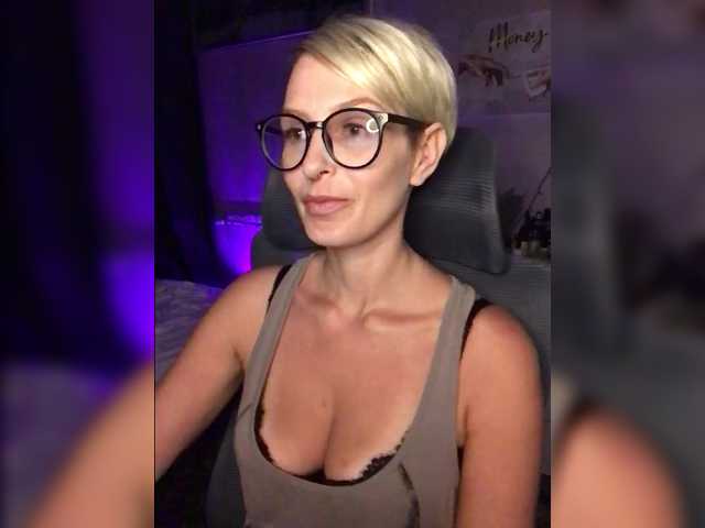 AlikBlack live cam on BongaCams