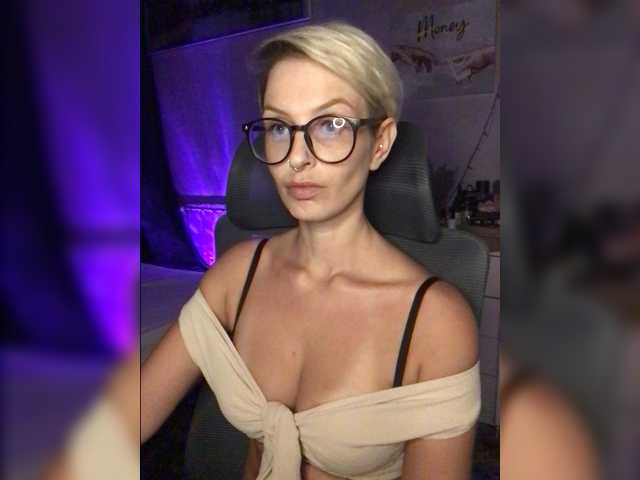 AlikBlack live cam on BongaCams