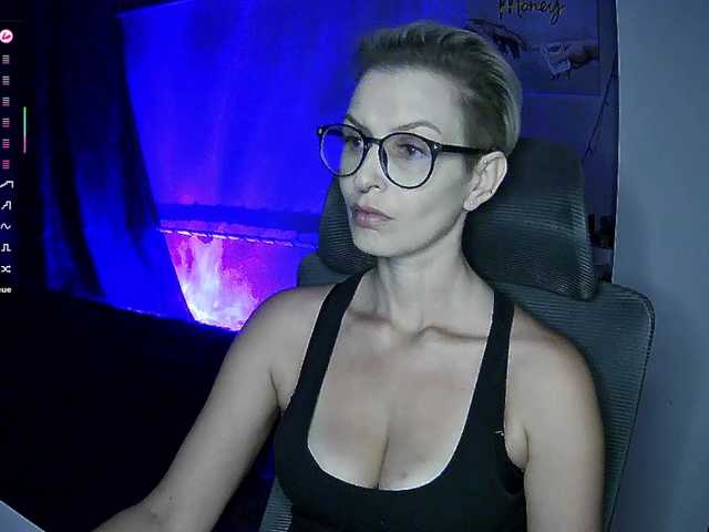 AlikBlack live cam on BongaCams
