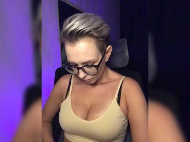 Ohmykosh live cam