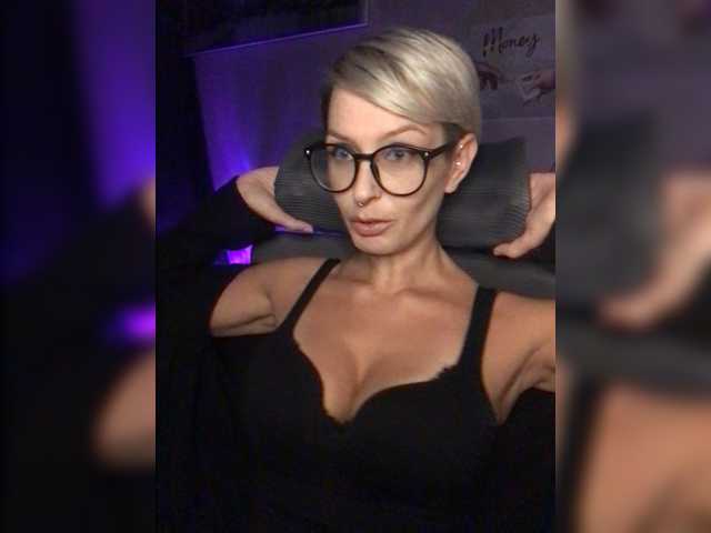 AlikBlack live cam on BongaCams