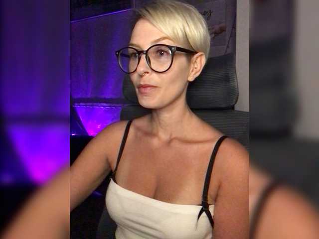 AlikBlack live cam on BongaCams