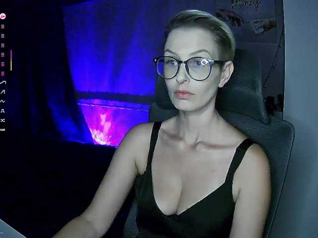 AlikBlack live cam
