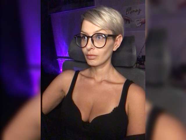 AlikBlack live cam on BongaCams