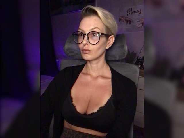 AlikBlack live cam