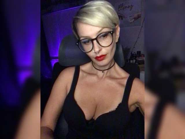 AlikBlack live cam