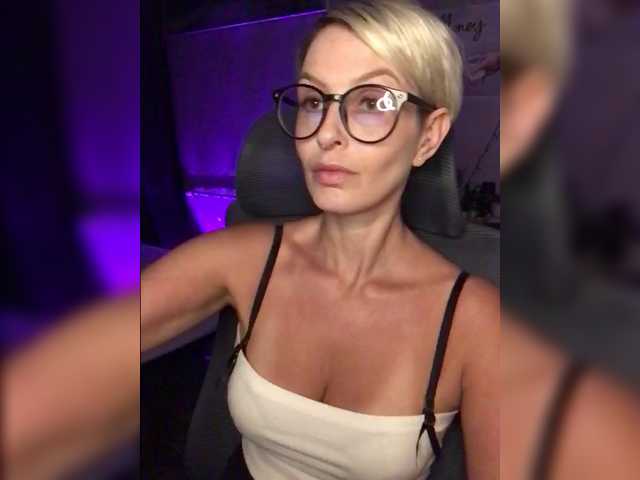 AlikBlack live cam on BongaCams