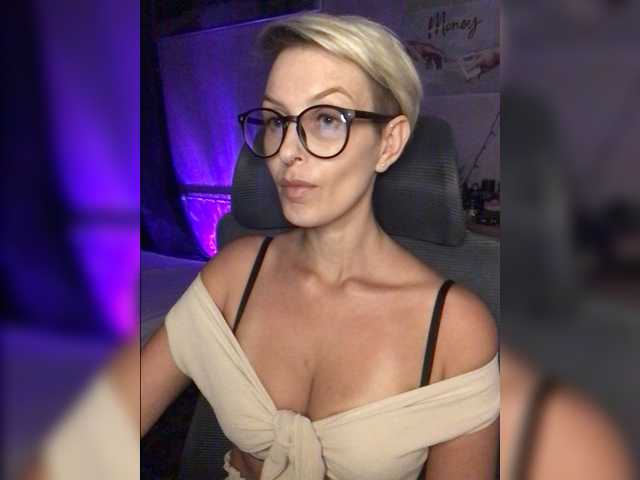 AlikBlack live cam on BongaCams
