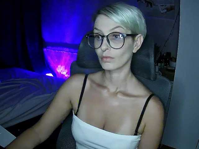 AlikBlack live cam on BongaCams