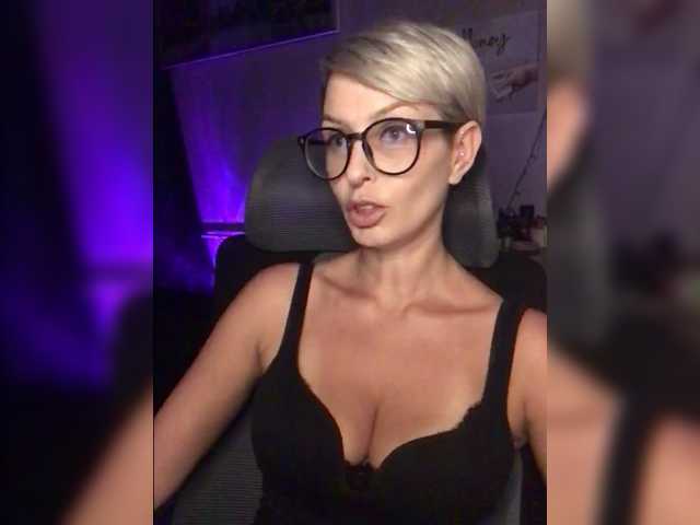 AlikBlack live cam on BongaCams