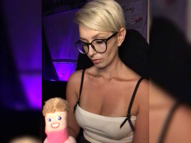 AlikBlack live cam on BongaCams