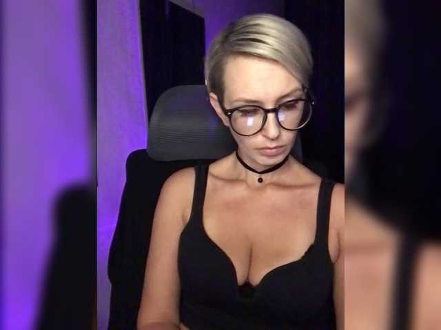 OhMyKosh live cam on BongaCams