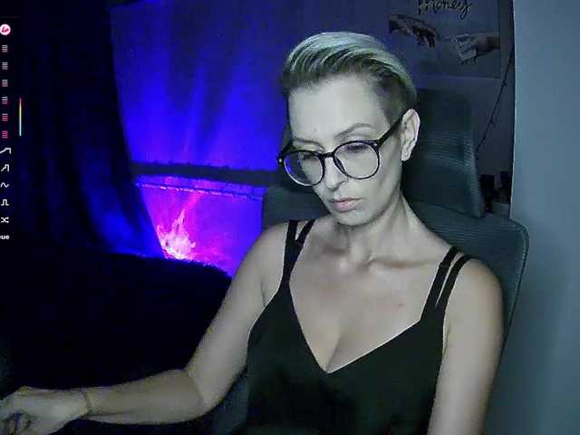 AlikBlack live cam on BongaCams