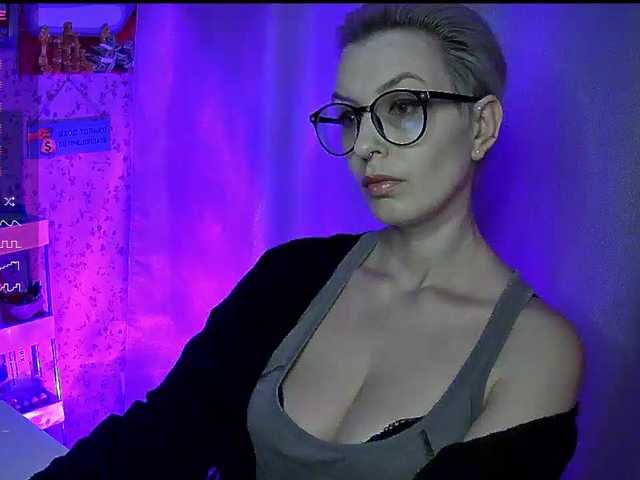 AlikBlack's BongaCams show and profile