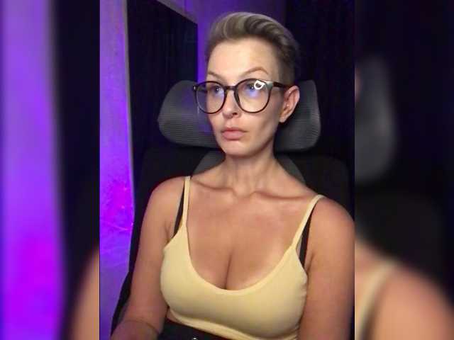 AlikBlack live cam on BongaCams