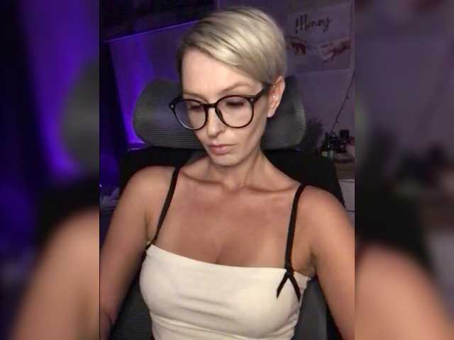 AlikBlack live cam on BongaCams