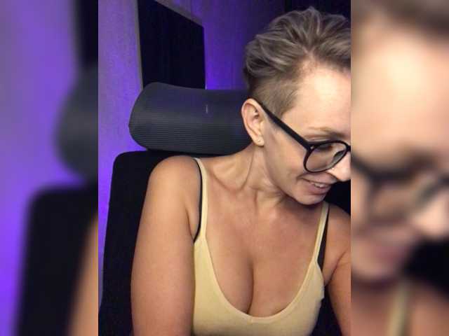 AlikBlack live cam on BongaCams