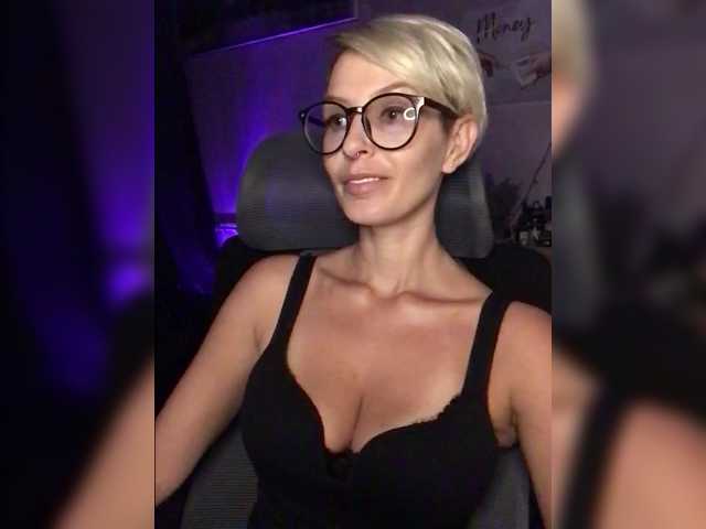 AlikBlack live cam on BongaCams