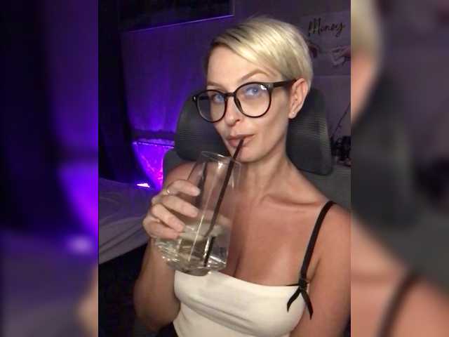 AlikBlack live cam on BongaCams