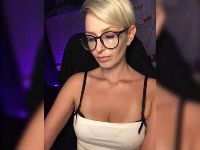 AlikBlack live cam on BongaCams