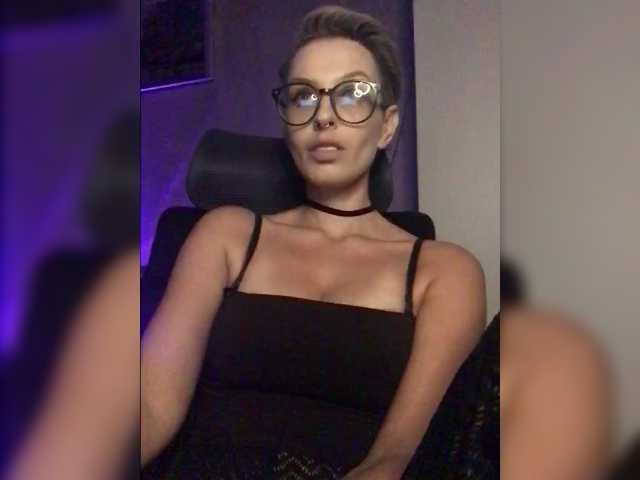 AlikBlack live cam on BongaCams