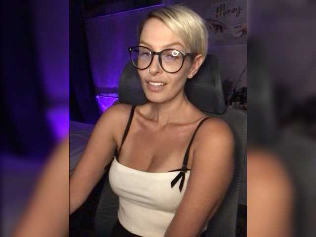 AlikBlack live cam