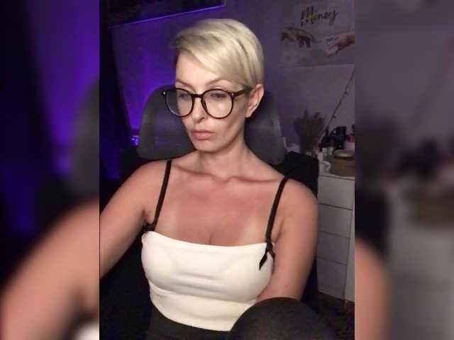 AlikBlack live cam on BongaCams