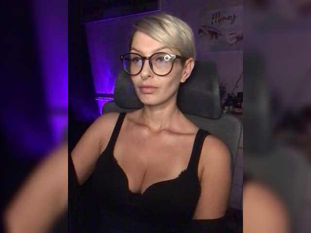 AlikBlack live cam on BongaCams