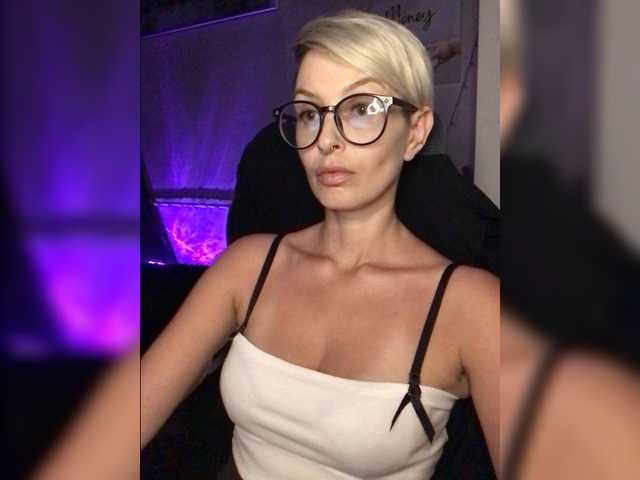 AlikBlack live cam on BongaCams