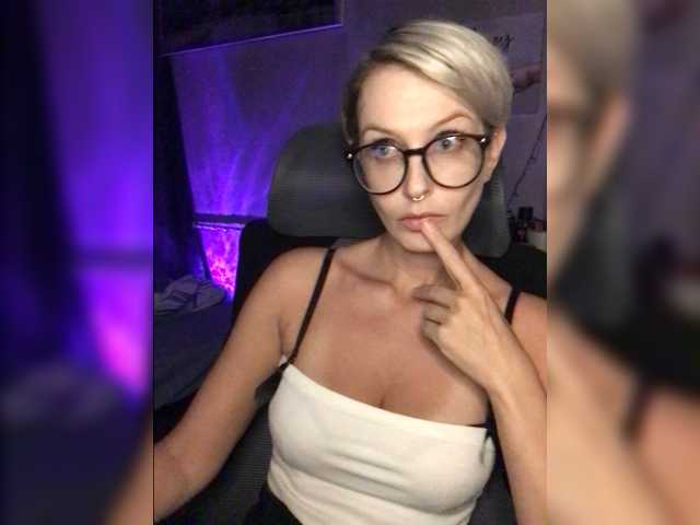 эро с AlikBlack