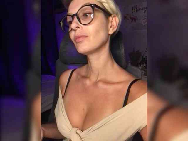 Модель: OhMyKosh