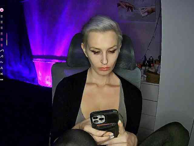 AlikBlack Live Webcam on BongaCams