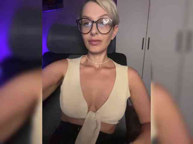 Модель: OhMyKosh